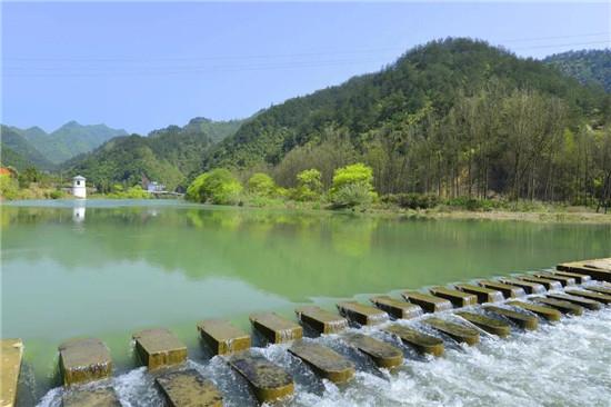  从吃水“贵如油”到用水“已无忧”——湖北房县竭力保障农村饮水安全