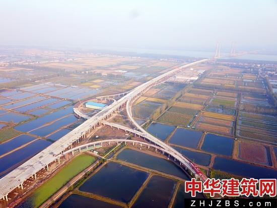 赤壁长江公路大桥北岸匝道全部贯通