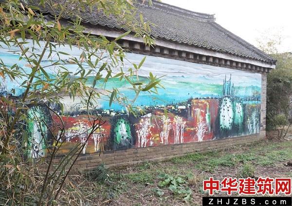南阳宛城区黄台岗镇“画家村”：乡村文化墙 增颜值提气质