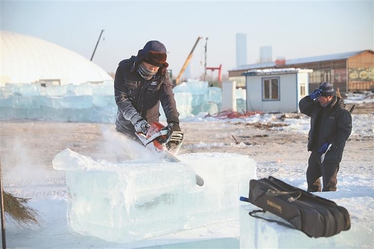 哈尔滨冰雪大世界冰建施工正式开始