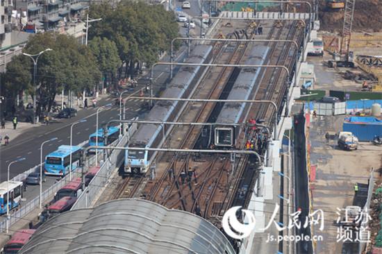 南京地铁一号线一空车脱轨 无人员伤亡 已恢复正常运营