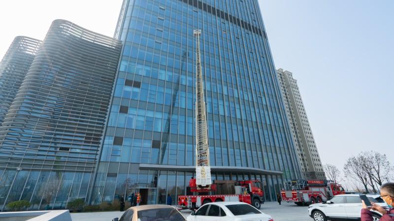 多措并举齐发力，助推重大项目建设 市住建局高效推进“盐城第一高楼”消防验收工作