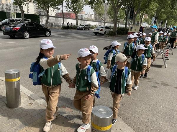 “毅”起远足，寻趣二砂文创园——郑州市中原区汝河一幼远足社会实践活动
