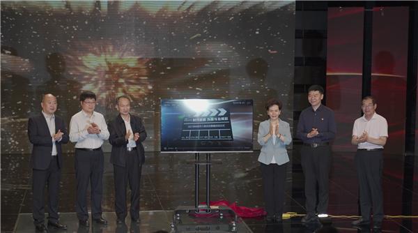 时代楷模，为奋斗者喝彩！2021郑州经济人物访谈展播正式启动！