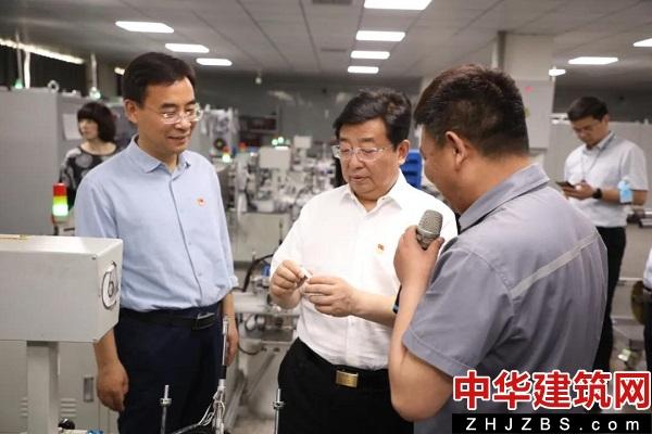 焦作市市长徐衣显修武县调研重点工业项目