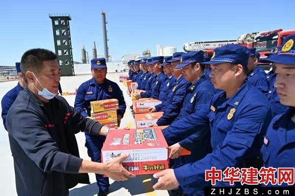 河南油田消防保卫中心领导心系外部市场、情暖消保将士