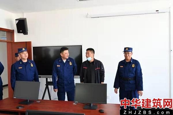河南油田消防保卫中心领导心系外部市场、情暖消保将士