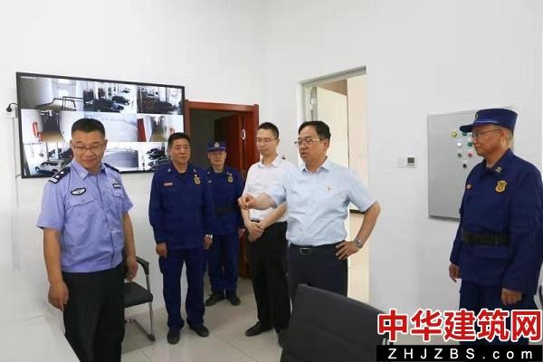 河南油田领导赴消保中心驻塔里木乙烯消防项目部亲切慰问