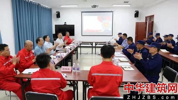 河南油田领导赴消保中心驻塔里木乙烯消防项目部亲切慰问