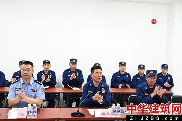 河南油田领导赴消保中心驻塔里木乙烯消防项目部亲切慰问