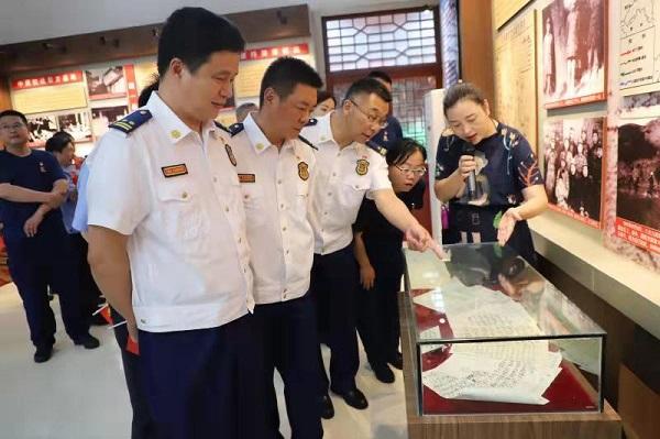 河南油田消保中心开展“追寻红色足迹感悟初心使命”主题党团日活动