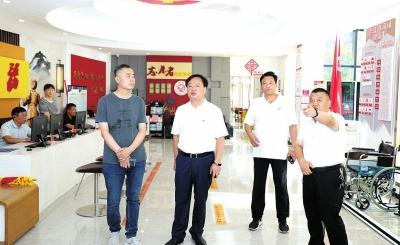 商丘市睢阳区新城街道党工委书记潘福东：用忠诚担当擦亮党员本色
