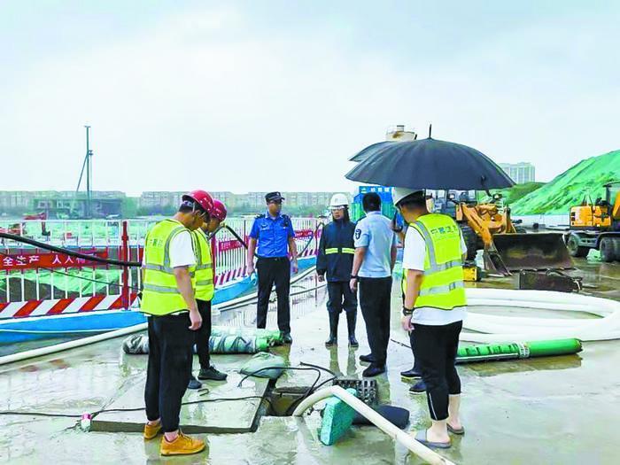 加强防汛检查 确保工地安全