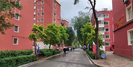 黑龍江省佳木斯市東風(fēng)區(qū)：老舊小區(qū)換新顏 百姓幸福感持續(xù)“升級”