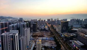 房价“限跌令”和“限涨令”同时出现 楼市咋了？