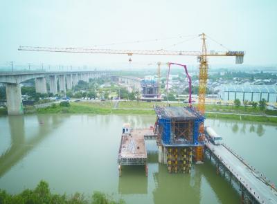 江苏南京：交通首位度支撑城市首位度
