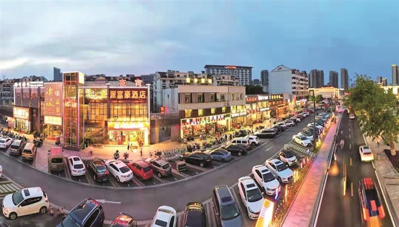 市区今年新增超2万个停车位