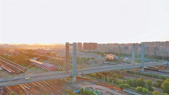 哈尔滨实施三大类路桥建设 打通“断头路” 构建立体交通网