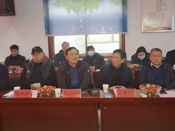 河南伊川鸣皋镇：请来“乡贤智叟”共商家“园”事