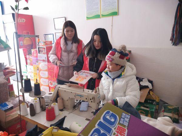 江西萍乡市上栗公路事业发展中心开展 “美丽中国  我是行动者”志愿服务活动