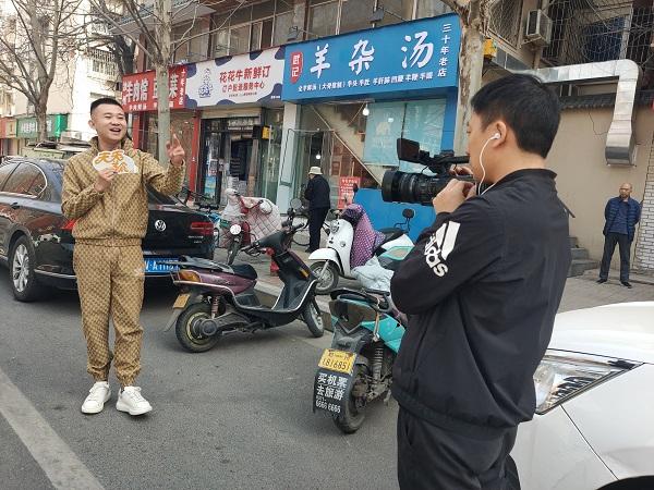 郑州西郊武记羊杂汤：汤鲜味美实惠 引来《天天美食》栏目拍摄