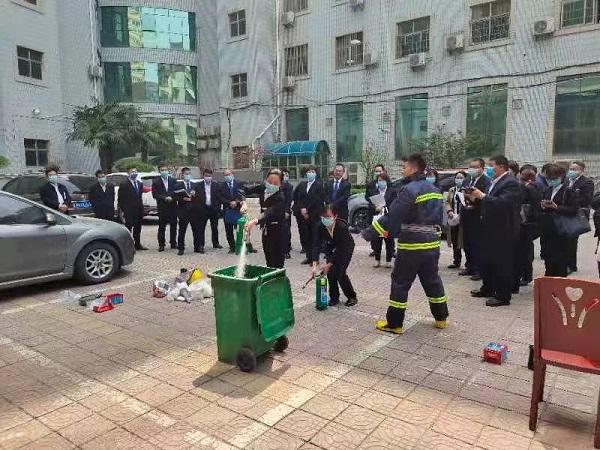 郑州农商行:布置二季度安保工作 组织消防培训演练