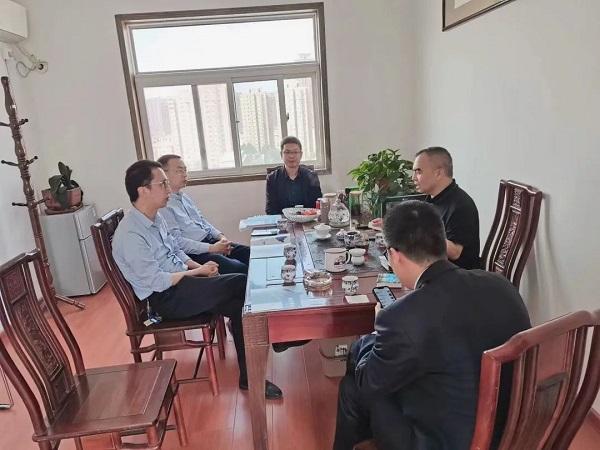 荆州高新区驻郑州招商组到宛城商会走访考察