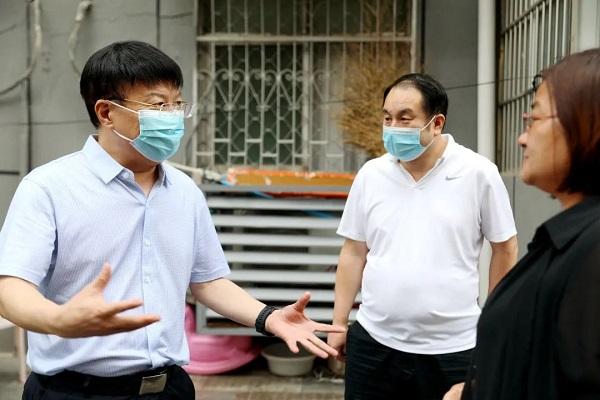 漯河市住建局党组书记、局长舒畅带队实地督导住建领域创文工作