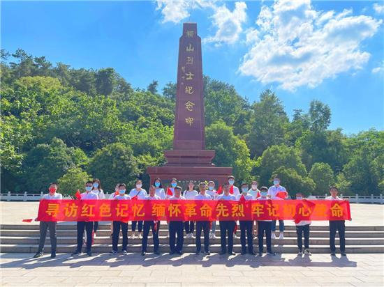 中建一局二公司江苏分公司开展“同心庆七一 喜迎二十大 建证四十年 永远跟党走”主题党日活动暨团建活动