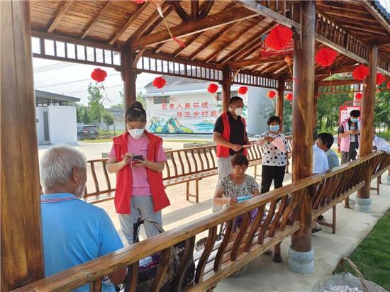 江苏睢宁李集镇：现场观摩看变化 人居环境大提升