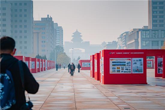 “礼赞新时代 再创新伟业” 全国主流媒体新闻摄影展在京开幕