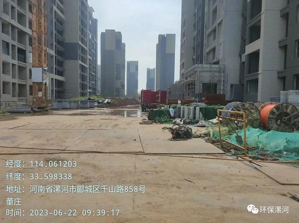 漯河市生态环境局党组书记、局长曹家旋暗访汽修行业喷漆作业情况
