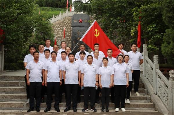 中建八局装饰工程有限公司城市更新分公司党总支开展庆“七一”主题党日活动