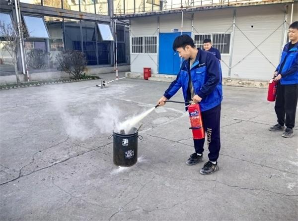 中交一公局集团松江车墩镇项目组织无脚本消防演练