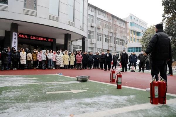 漯河市住建局举行消防安全应急演练活动