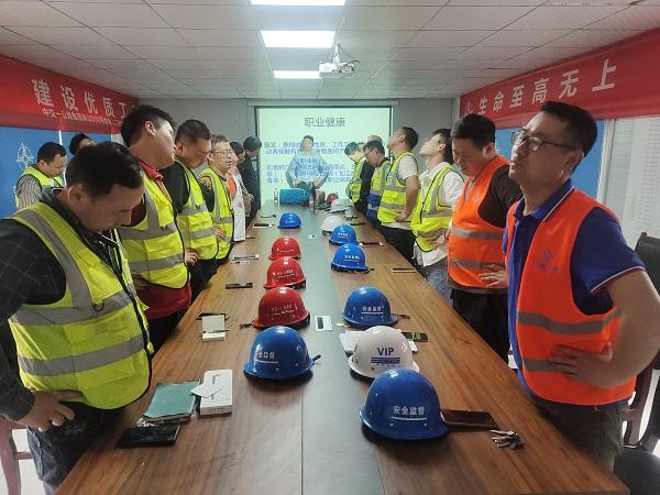 中交一公局海威公司武汉青山房建项目开展一线工地“健康中国行、我们在行动”公益科普讲座活动