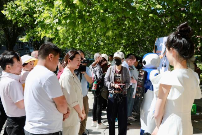 打造由机器人提供服务的智能医养便民服务型社区 “智慧物业”入驻丰台区首经贸一号院社区