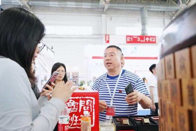 “中華匠心百城會”閃亮登場第22屆城博會 ——“稽古壇”助力歷史文化名城的保護與更新