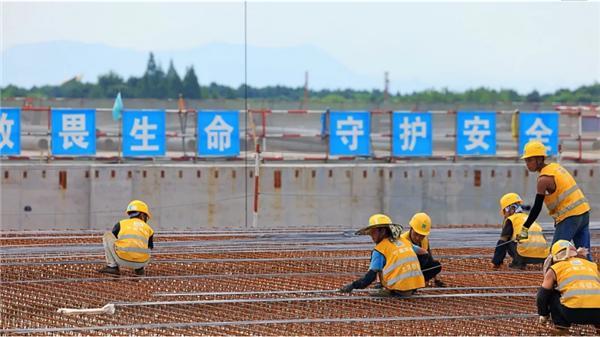 “浮莲”合拢丨中建八局文旅博览公司无锡奥体项目迈进建设新阶段