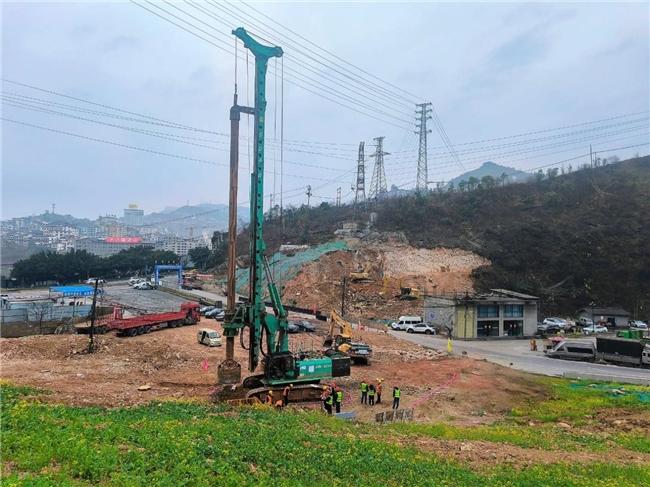 G212仁懷公路建設(shè)項目首樁順利開鉆