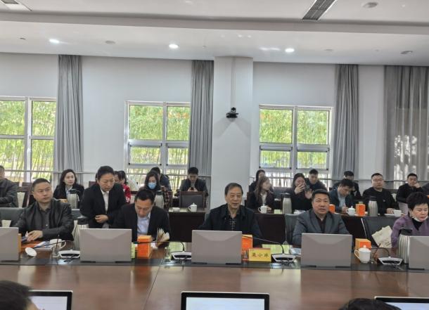 河南省豫宛商會走進河南中煙黃金葉制造中心，共尋合作新機