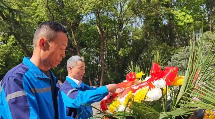 上海寶冶安徽區(qū)域項(xiàng)目第三黨支部組織“緬懷革命先烈，傳承紅色基因”主題黨日活動