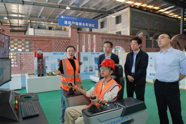 大咖云集共话建筑新篇 万名总师培训班在汉开班