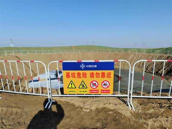 风机垫层首件浇筑，安全技术交底先行