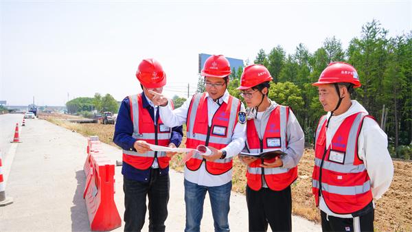用堅守點亮平凡 ——滬武高速公路HWK-CZ1標跑出建設加速度