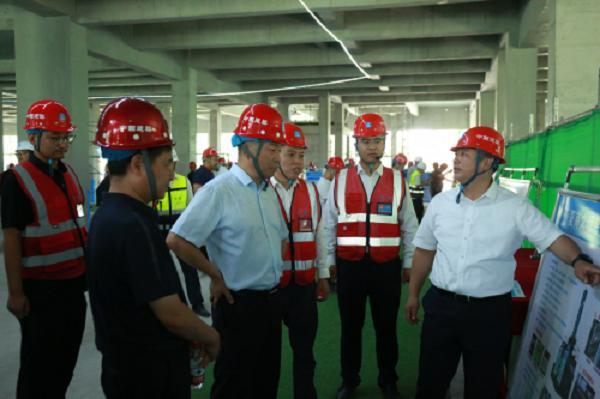 洛阳市住建系统“安全生产月”启动仪式现场观摩会暨防汛工作部署推进会近日举行