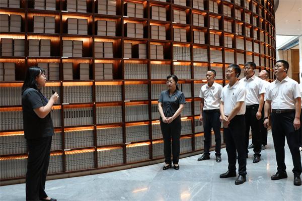 中交一公局海威公司与曲阜市人民法院 开展法治文化共建活动