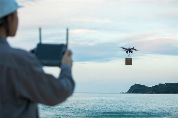 大疆旗舰级运载无人机DJI FC100发布：低空运输集大成者