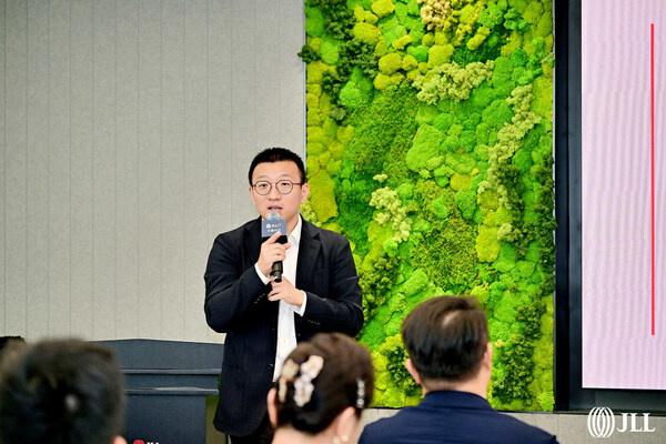 AI破局 资管升级 