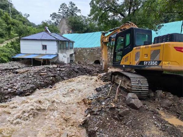 六年绣得青山绿！中国化学十六化建筑牢“华中水塔”生态防线   
